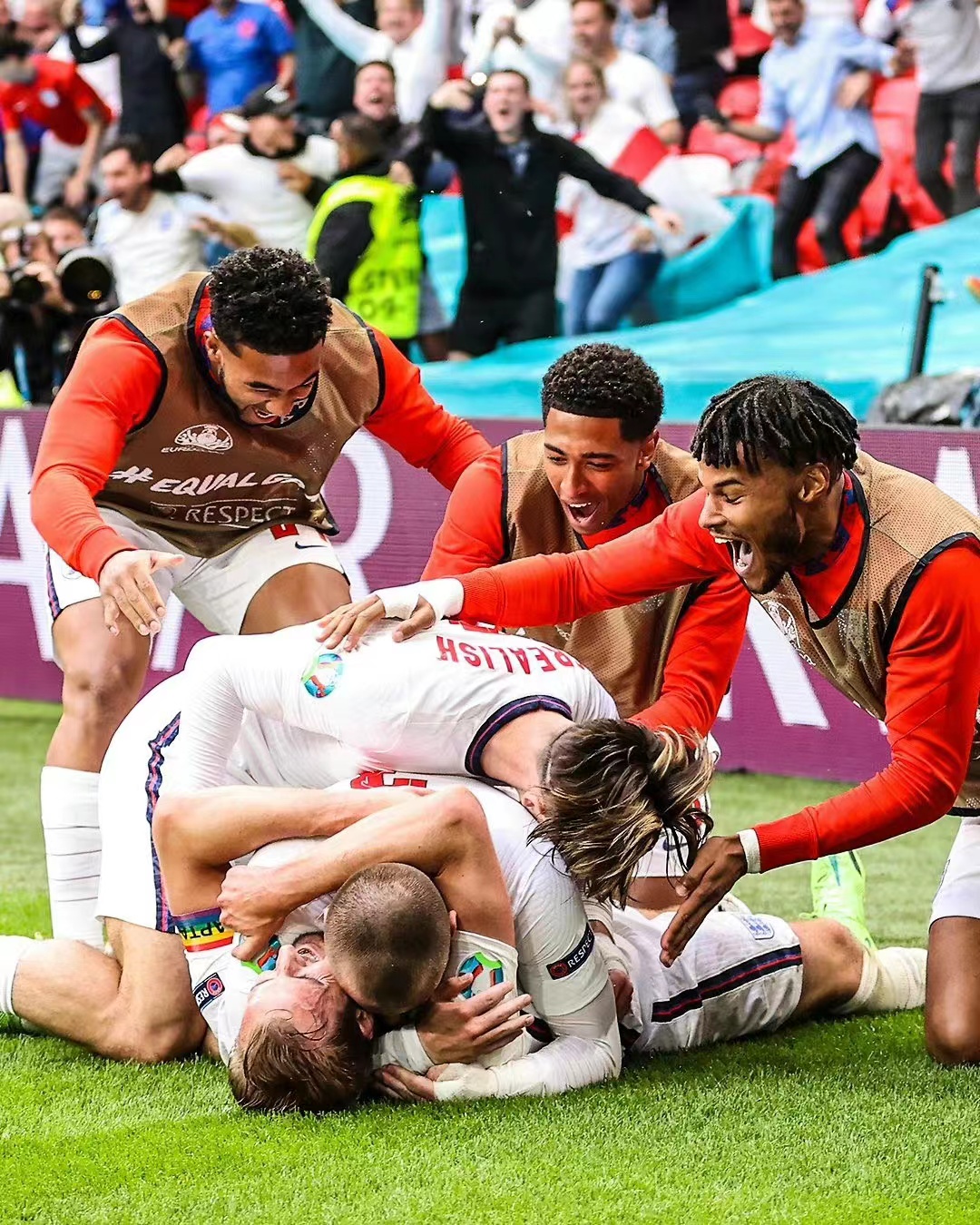 NS碾压TSM,Crisp操刀奇招英雄翻盘宿敌对决四强赛,留下经典瞬间 NS碾压TSM,Crisp操刀奇招英雄翻盘宿敌对决四强赛,留下经典瞬间