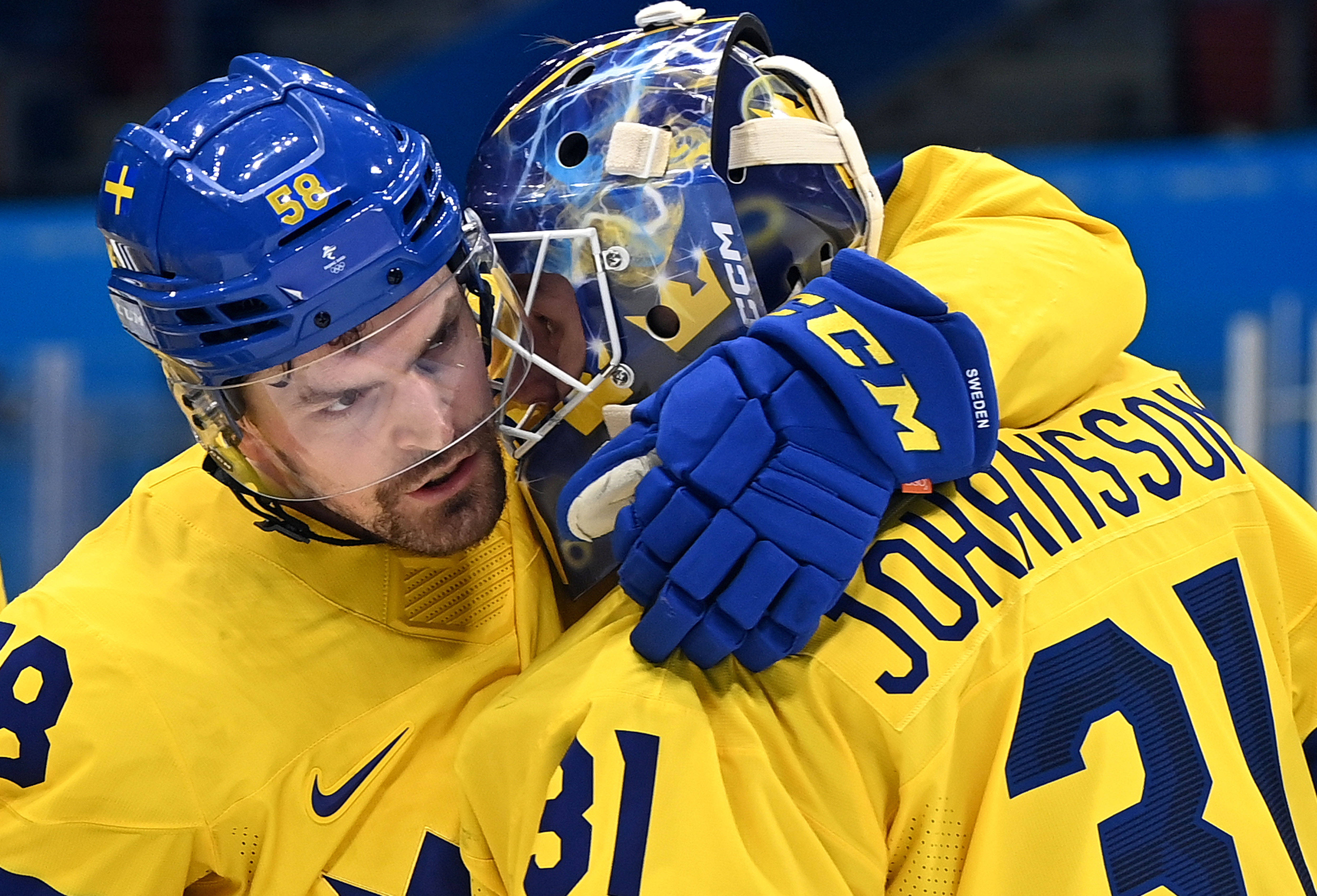 冰球赛事精彩瞬间盘点，年度回顾震撼登场