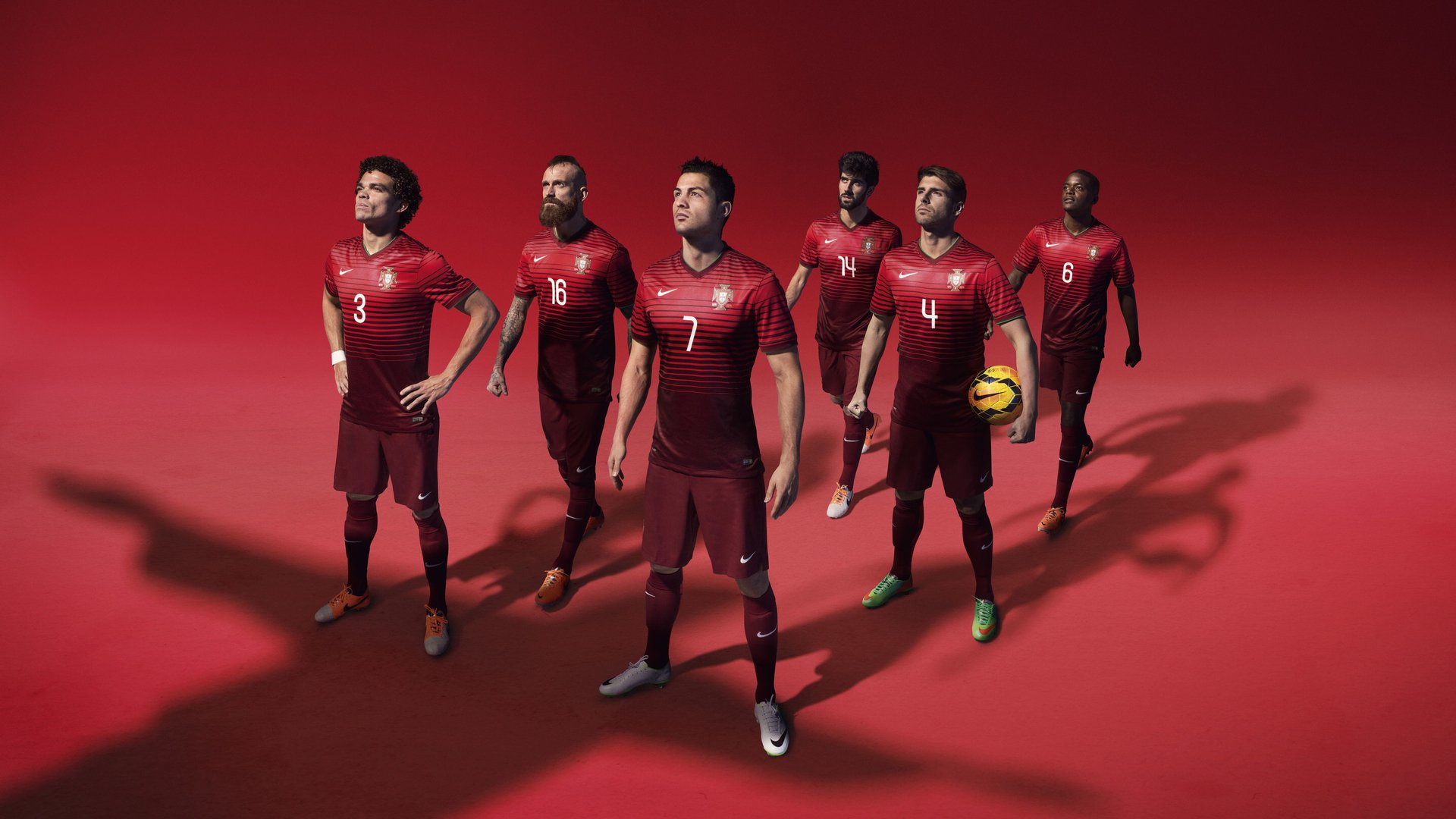 足球预言战争?一场欧冠剧本外的全面压制风暴